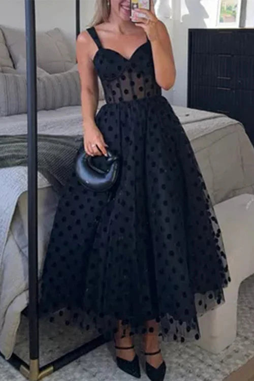 VivaDots – Elegante V-hals Avondjurk met Polka Dots