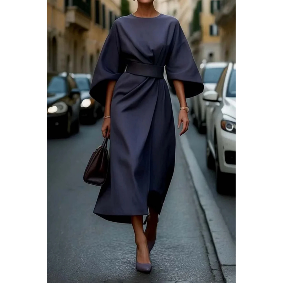 Elanora – Zwierige jurk met zachte stof en elegante details