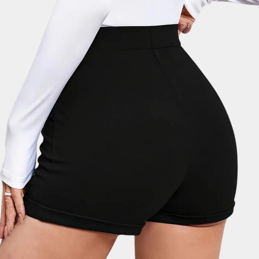 Aurélie – High-Waist Shorts met Gouden Details