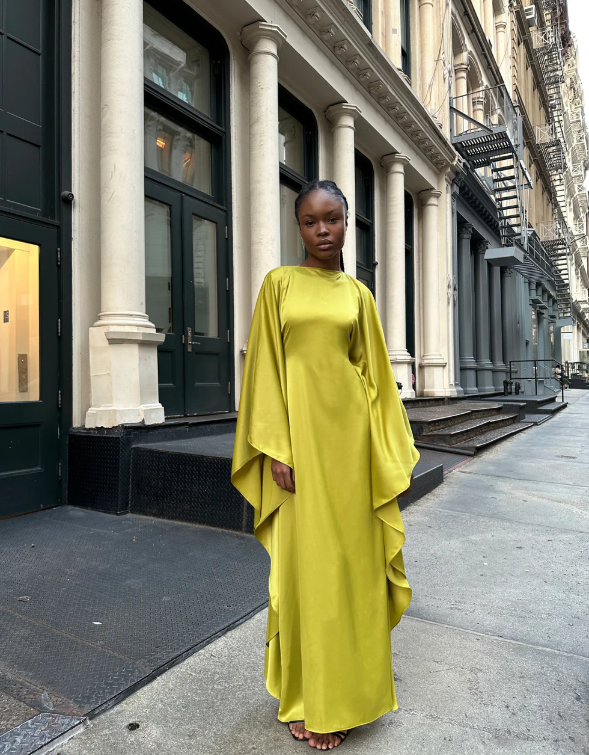 Serena Elegance Maxi Jurk – Luxe Vleermuisstijl voor Elke Speciale Gelegenheid