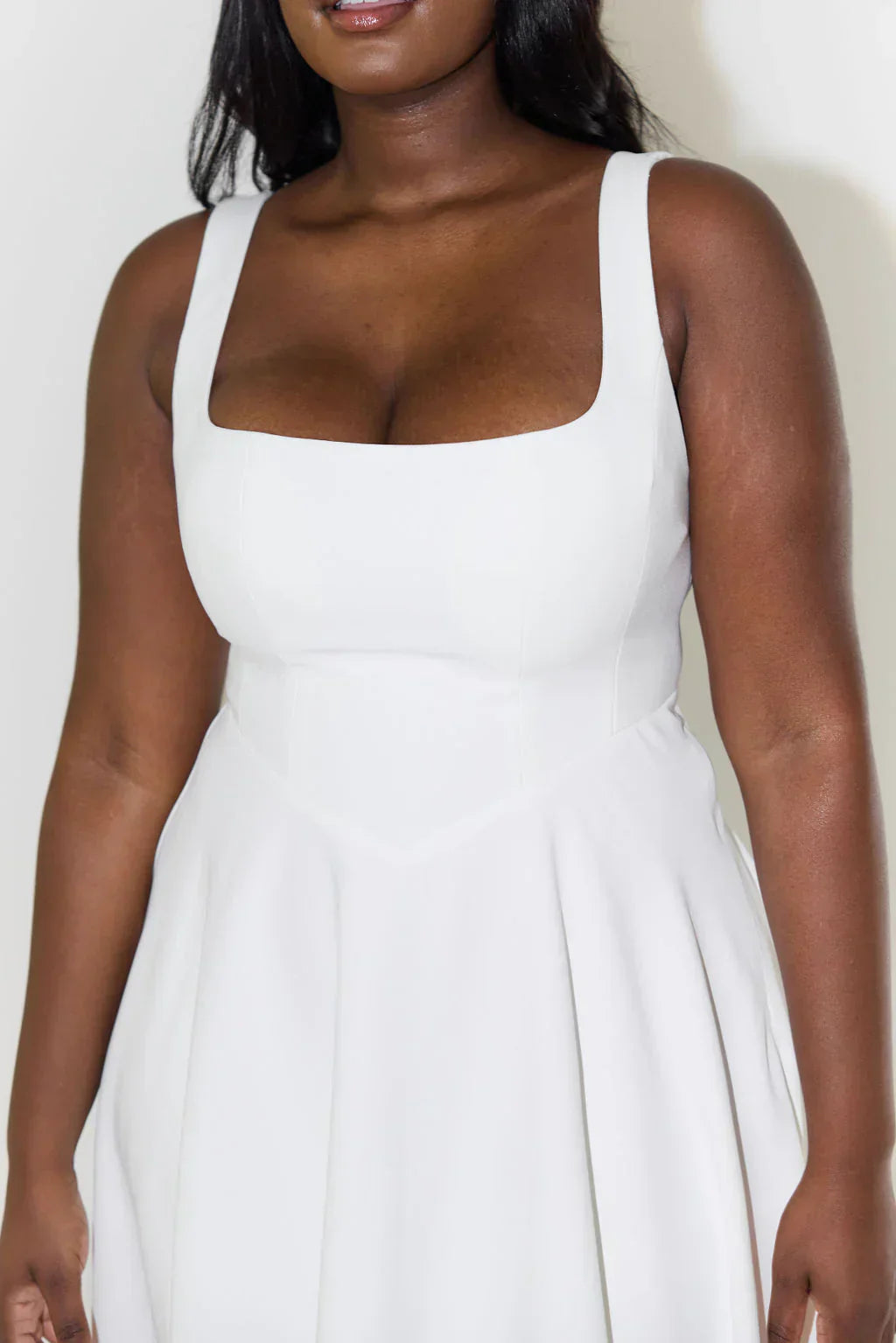 Elegance Midi Dress – De Perfecte Mix van Comfort en Klasse