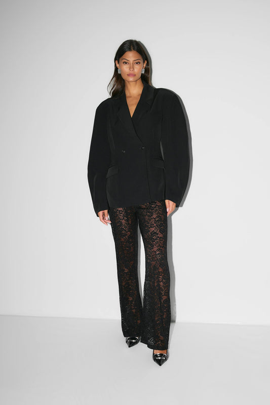 Aurora Lace Flare Pants – Tijdloze Elegantie van Modara