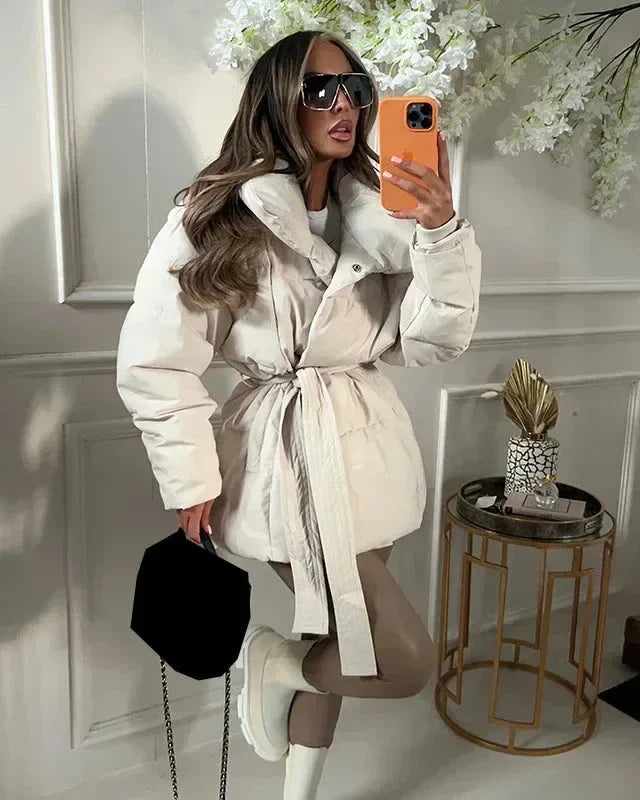 Mila – Warme Jas met Oversized Kraag