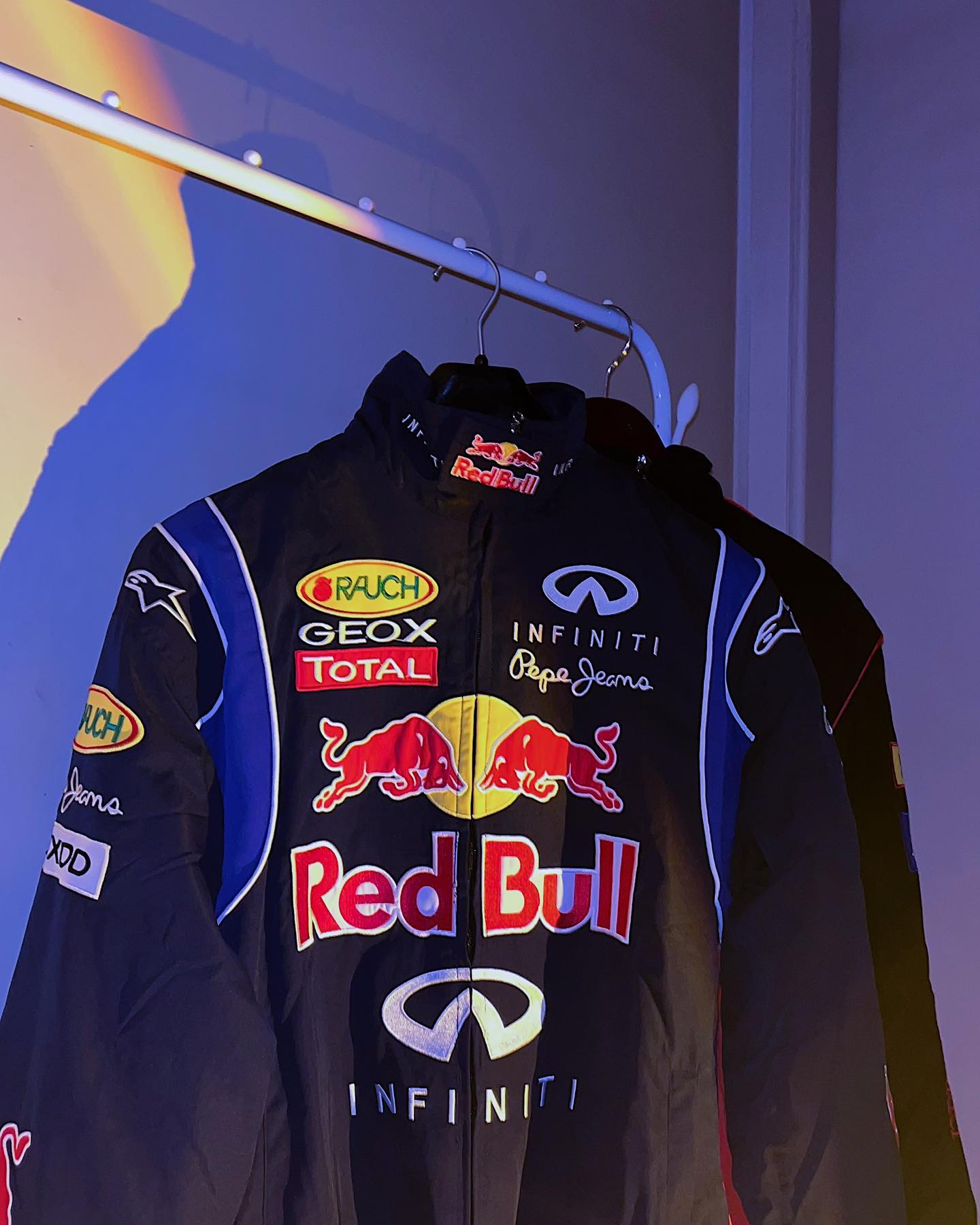 Velocity Edge Racing Jacket – Iconische Retro Motorsportstijl