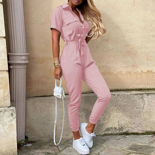 Noir Seduction – Ideaal als de jumpsuit in zwart verkrijgbaar is.