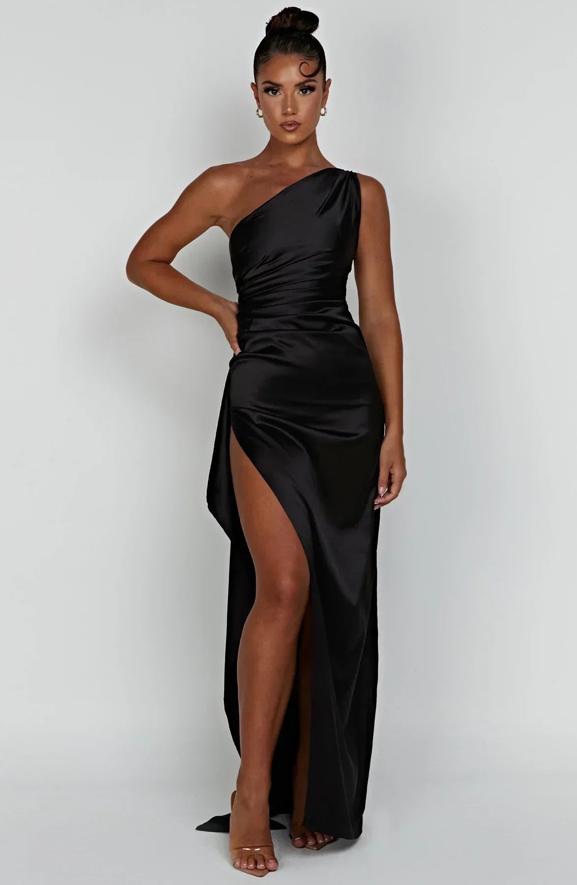 Velanora Luxe Satijnen One-Shoulder Avondjurk