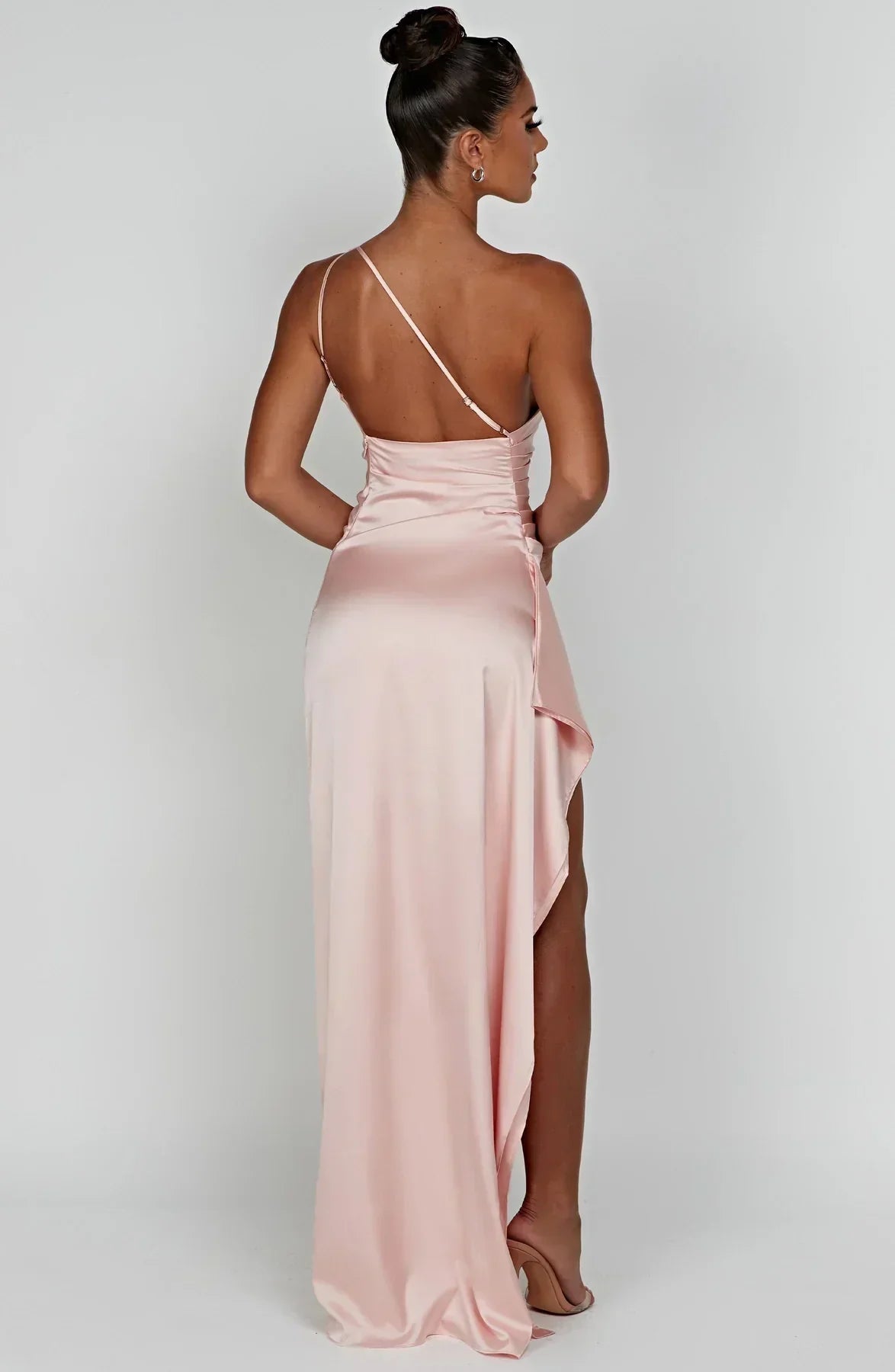 Velanora Luxe Satijnen One-Shoulder Avondjurk