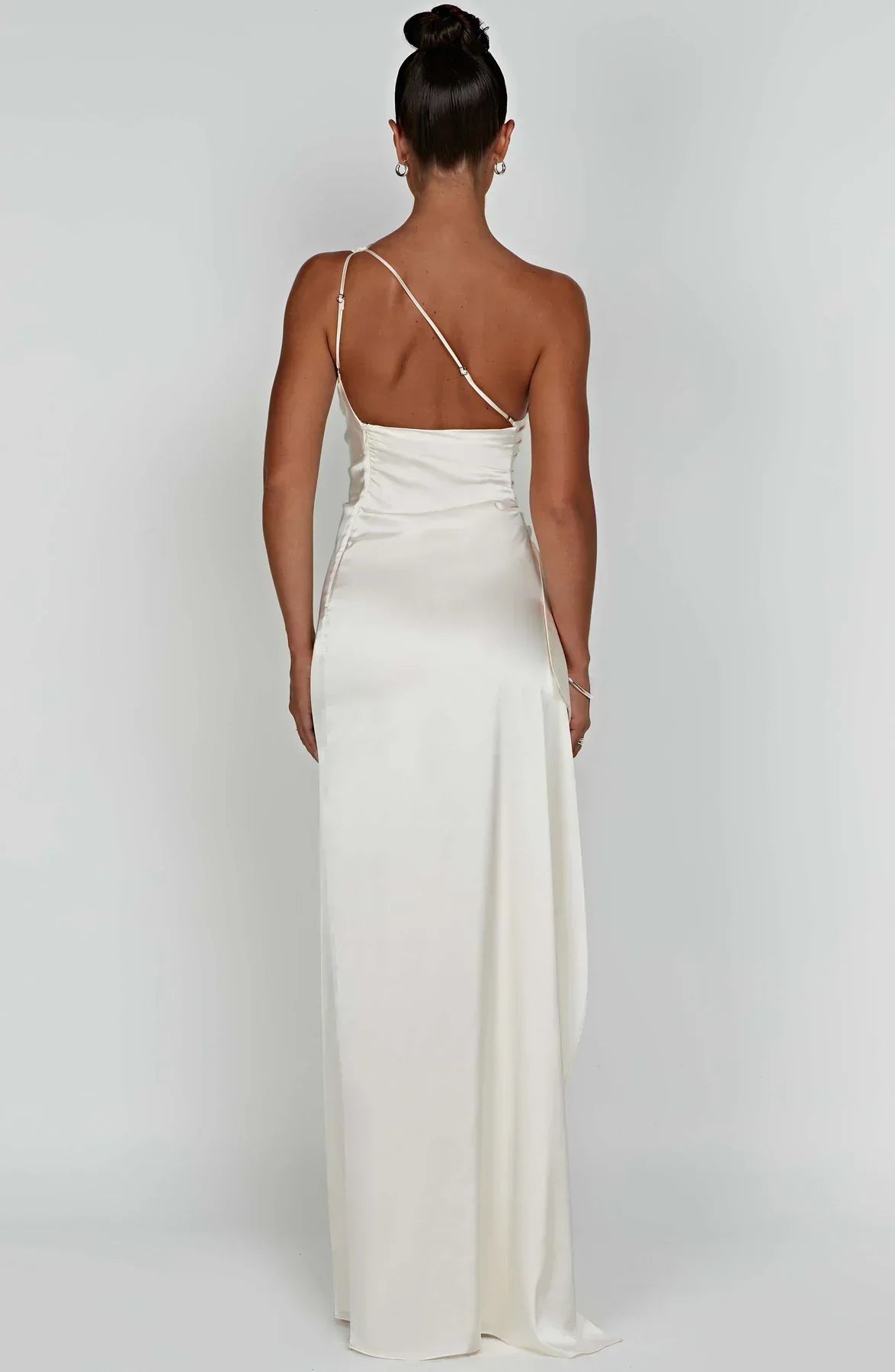 Velanora Luxe Satijnen One-Shoulder Avondjurk