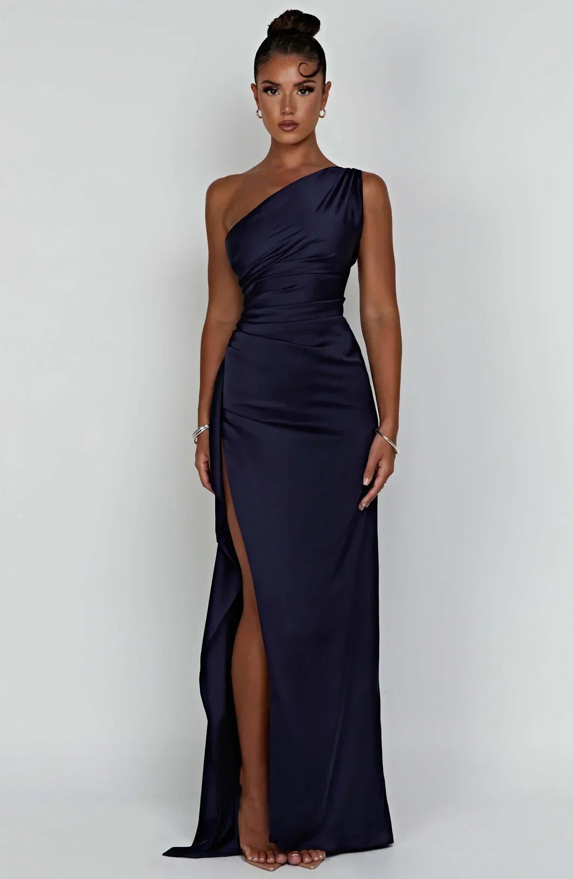 Velanora Luxe Satijnen One-Shoulder Avondjurk