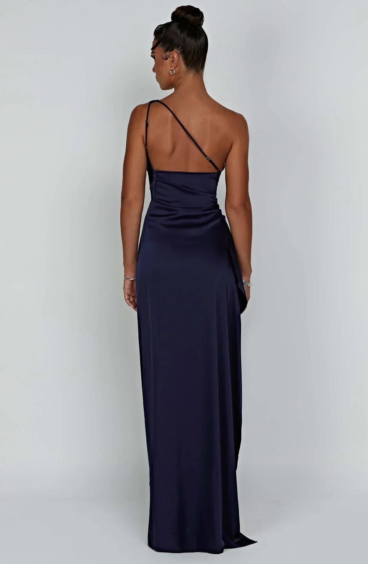 Velanora Luxe Satijnen One-Shoulder Avondjurk