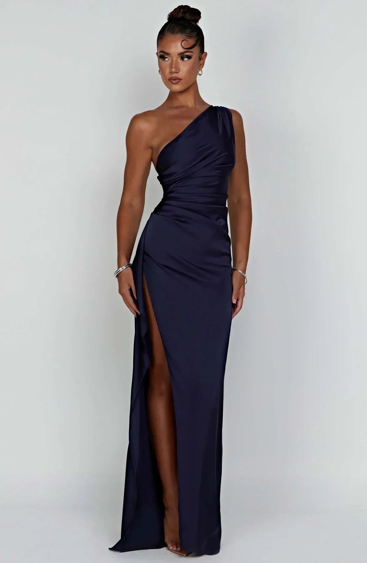 Velanora Luxe Satijnen One-Shoulder Avondjurk