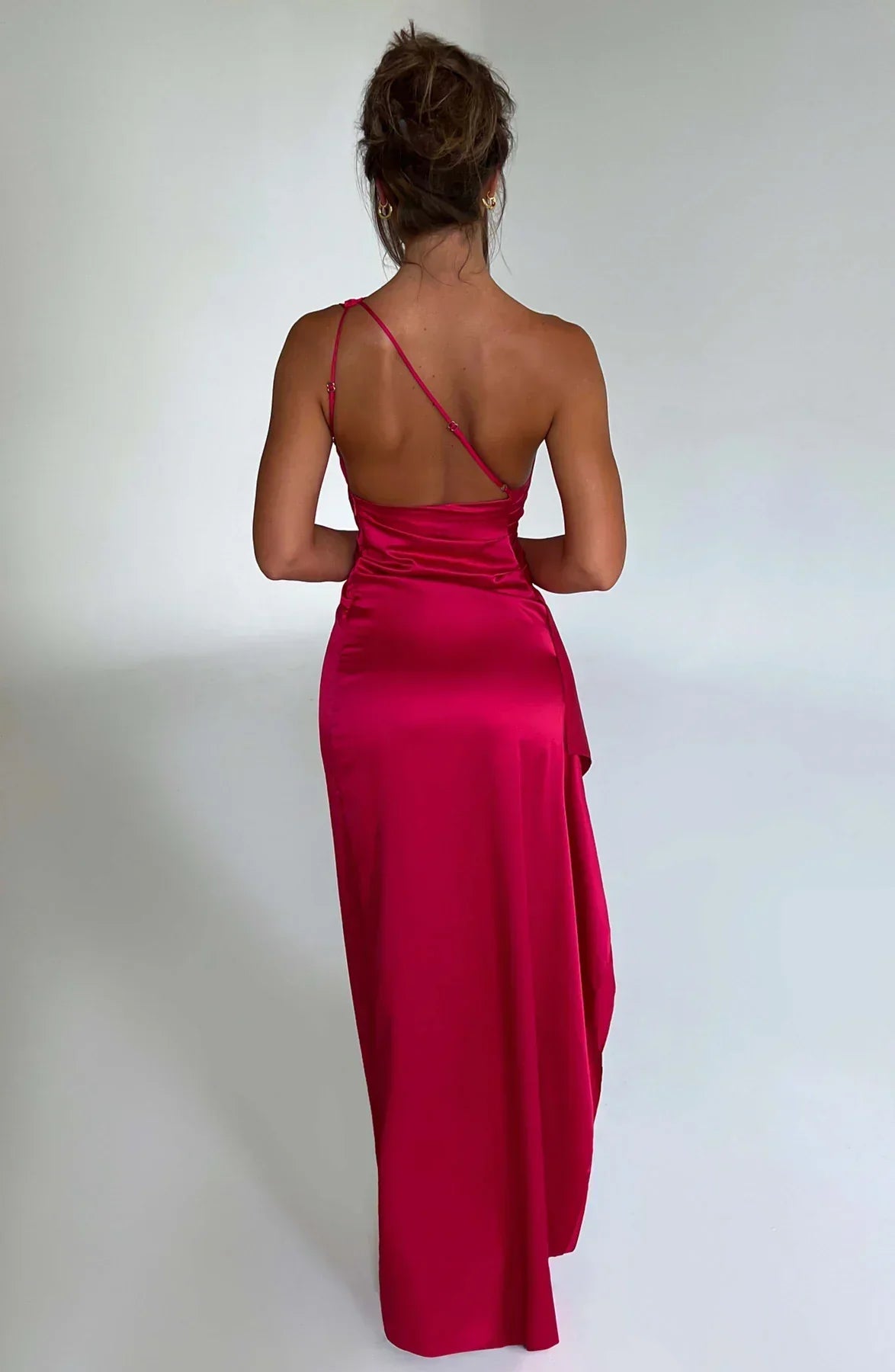 Velanora Luxe Satijnen One-Shoulder Avondjurk