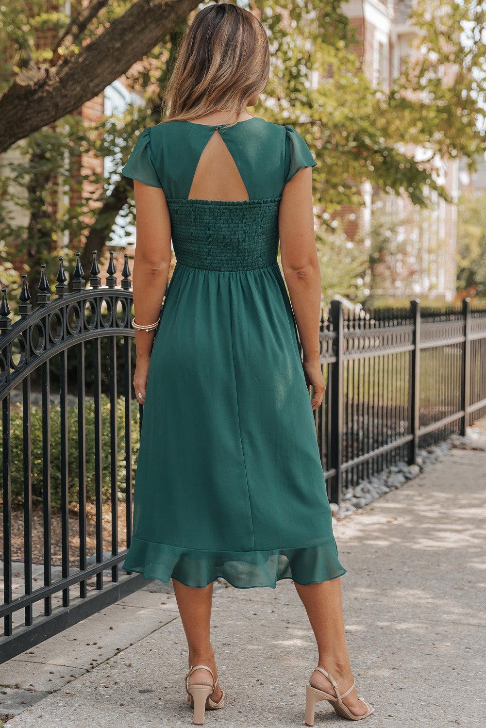 Elegance Midi Dress – Speels & Tijdloos