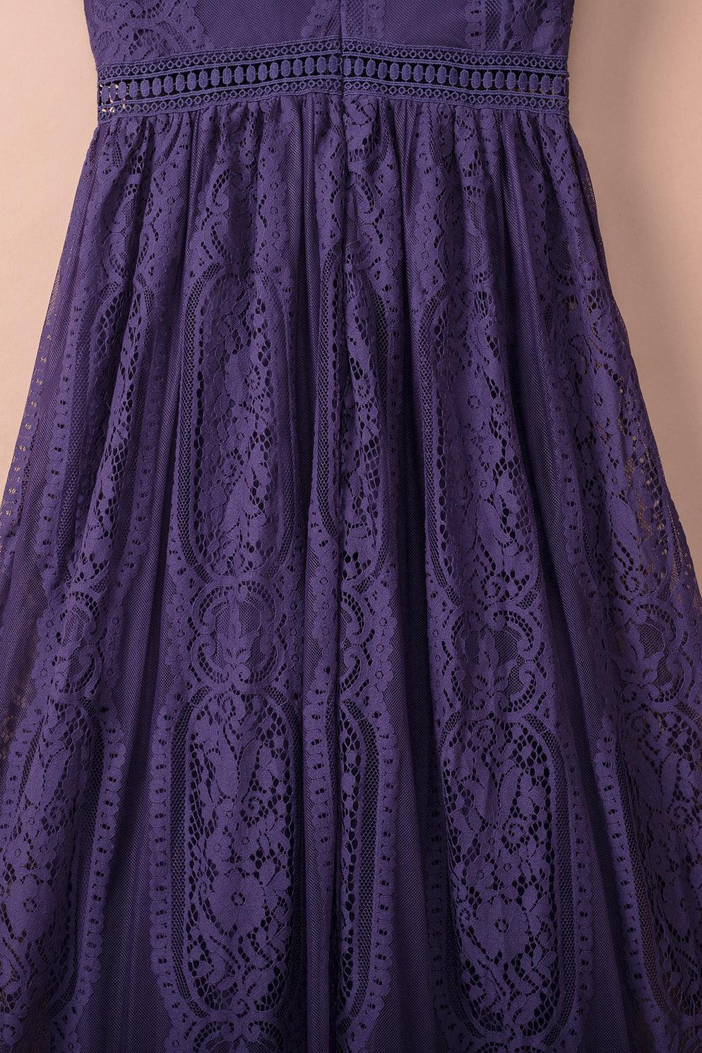 Lace Elegance Maxi – Jouw Statement Jurk voor Speciale Gelegenheden