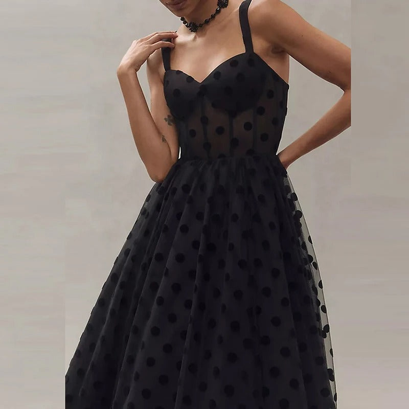 VivaDots – Elegante V-hals Avondjurk met Polka Dots