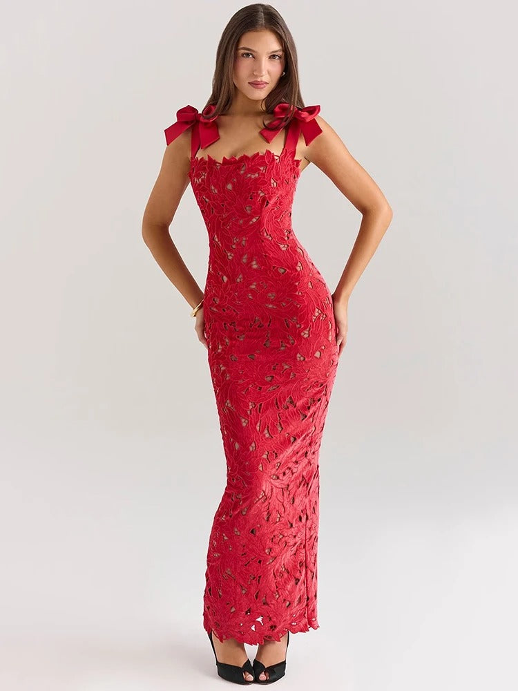 Isabella – Elegante Jurk met Strikdetail en Cut-Outs