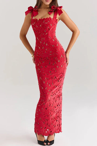 Isabella – Elegante Jurk met Strikdetail en Cut-Outs