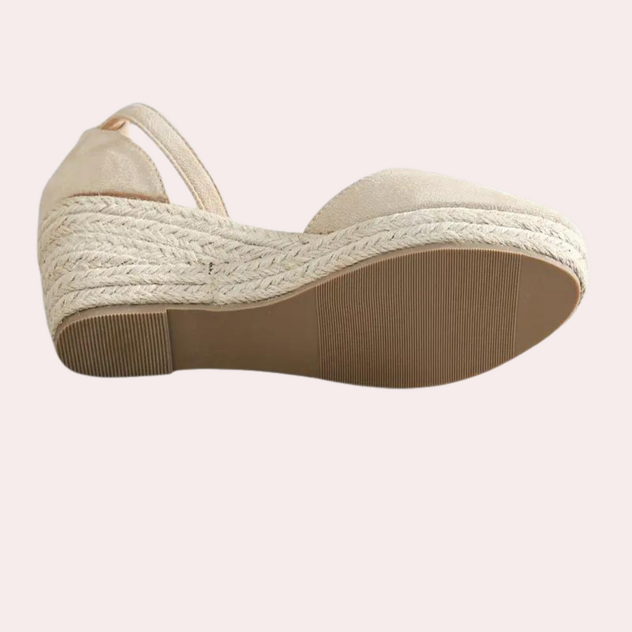 Elevia – Elegant Comfort op Sleehak
