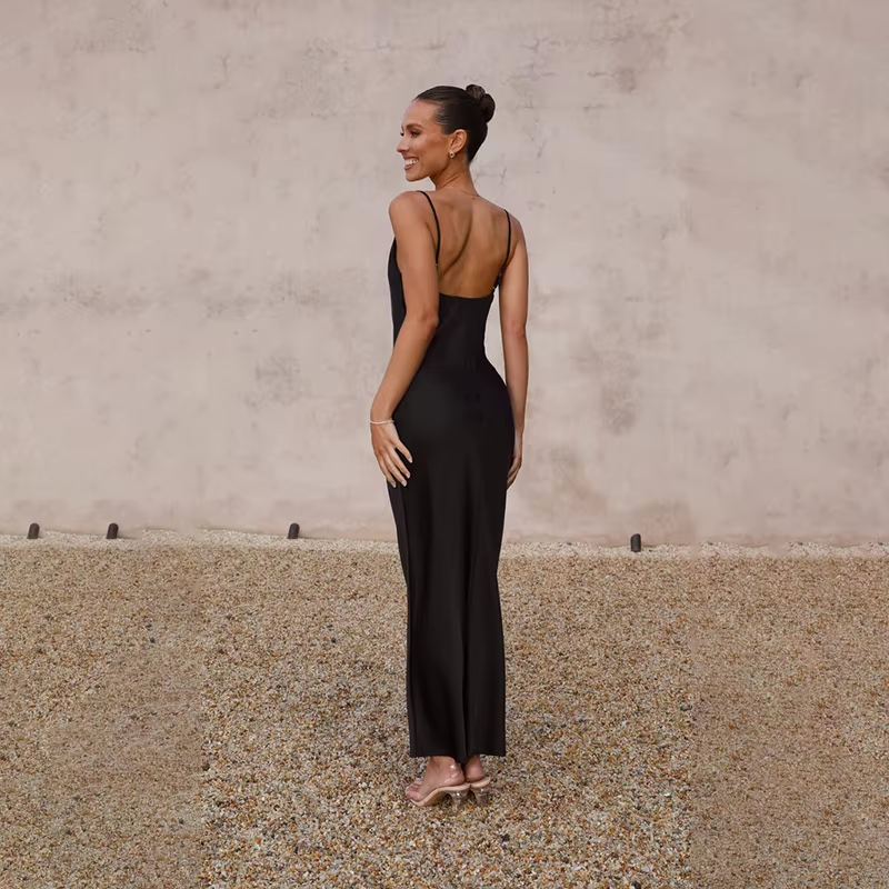 Luna Luxe Satijnen Maxi-Jurk – Stralende Elegantie