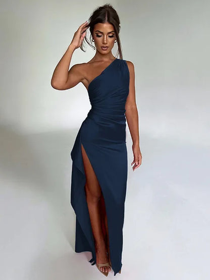 Modara EleganceFlow Maxi – Luxe One-Shoulder Satijnen Jurk voor Onvergetelijke Avonden