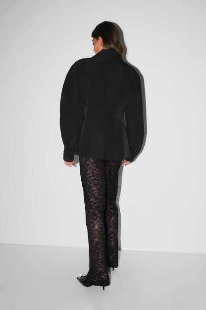 Aurora Lace Flare Pants – Tijdloze Elegantie van Modara