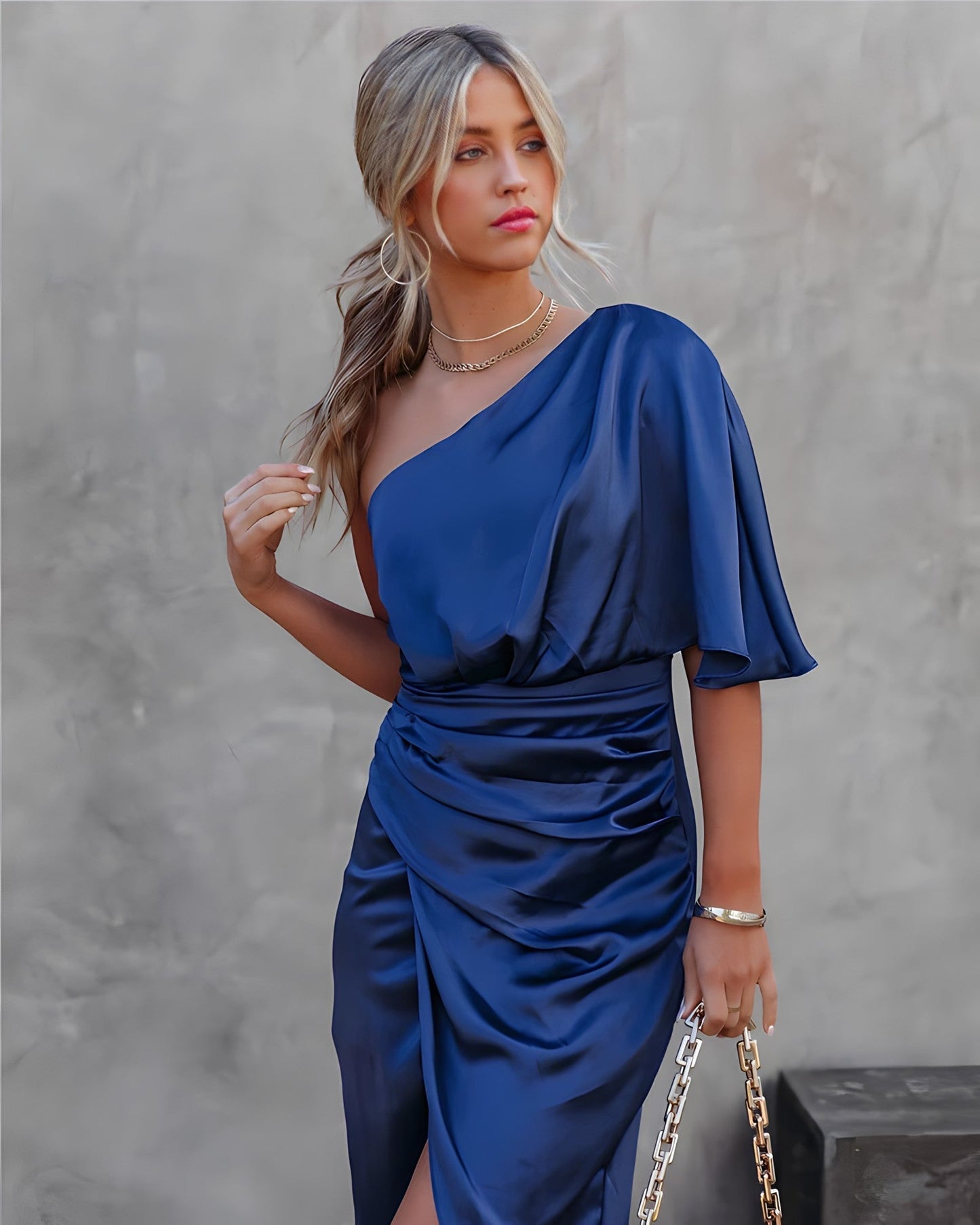 Vivienne - One-Shoulder Elegantie