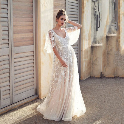 Aurora Bridal Gown – Tijdloze Romantiek in Parelwit