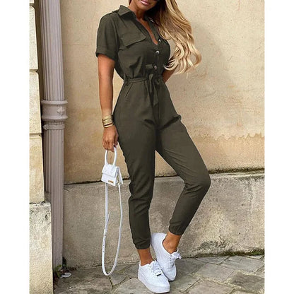 Noir Seduction – Ideaal als de jumpsuit in zwart verkrijgbaar is.