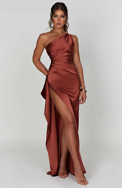 Velanora Luxe Satijnen One-Shoulder Avondjurk