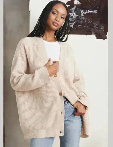 Cashmere Grace Cardigan – Tijdloze Luxe en Comfort