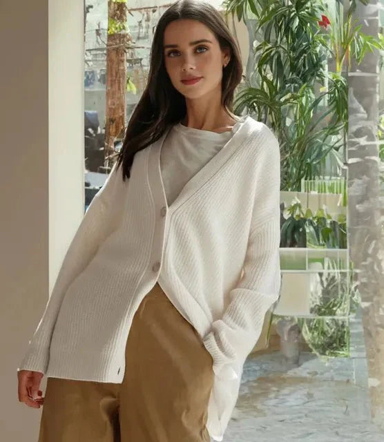 Cashmere Grace Cardigan – Tijdloze Luxe en Comfort