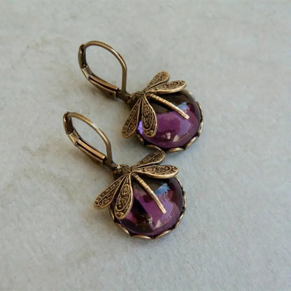 IsabellaDrop – Elegant Vintage Design met Libelle